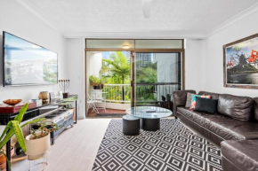Surfers Paradise Seaside Retreat